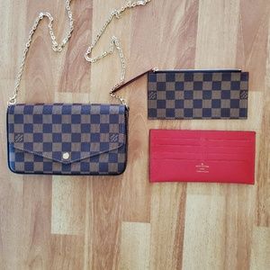 DUPE chain cross body